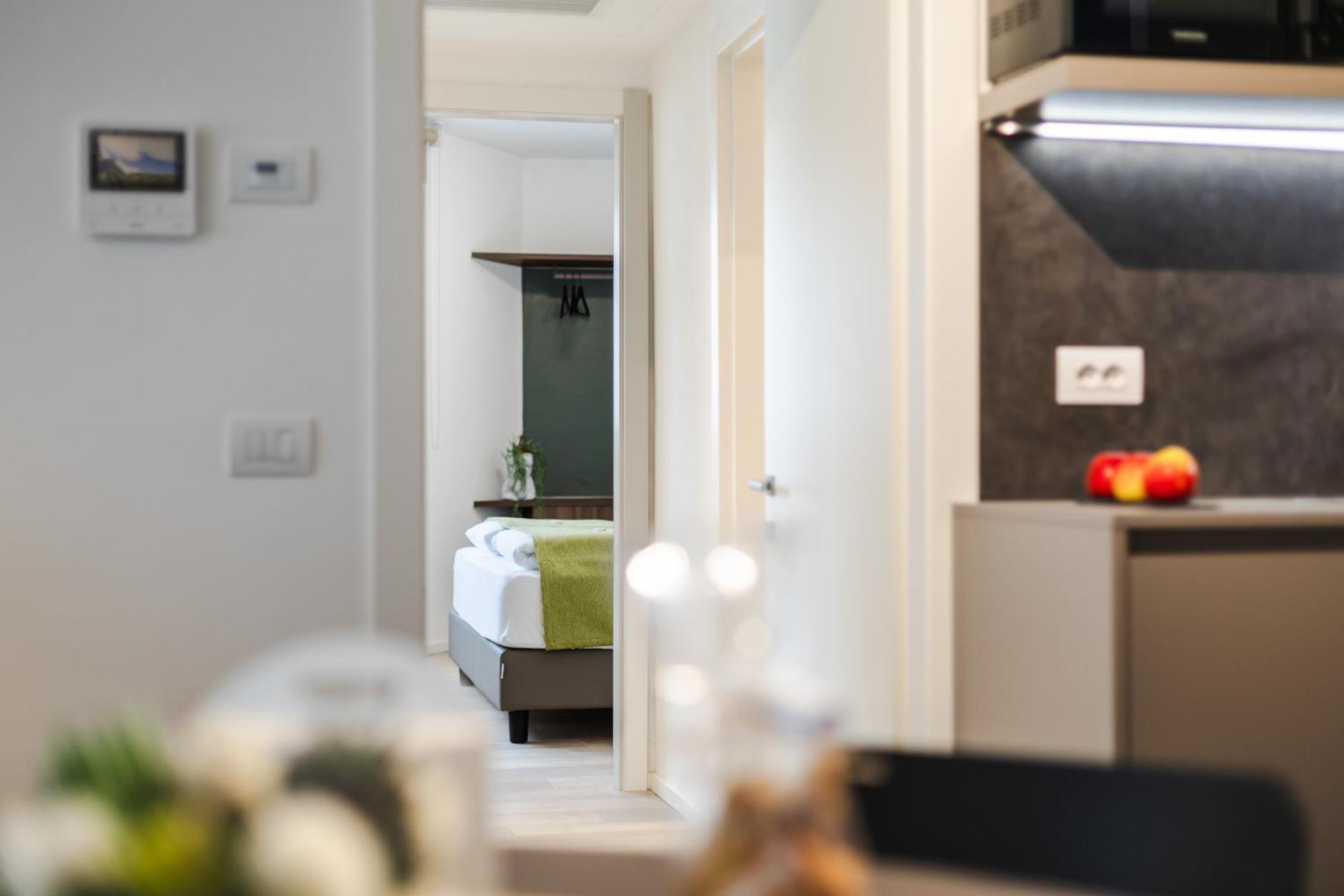 Boutique Apartments By Annalisa Torbole Sul Garda Dış mekan fotoğraf